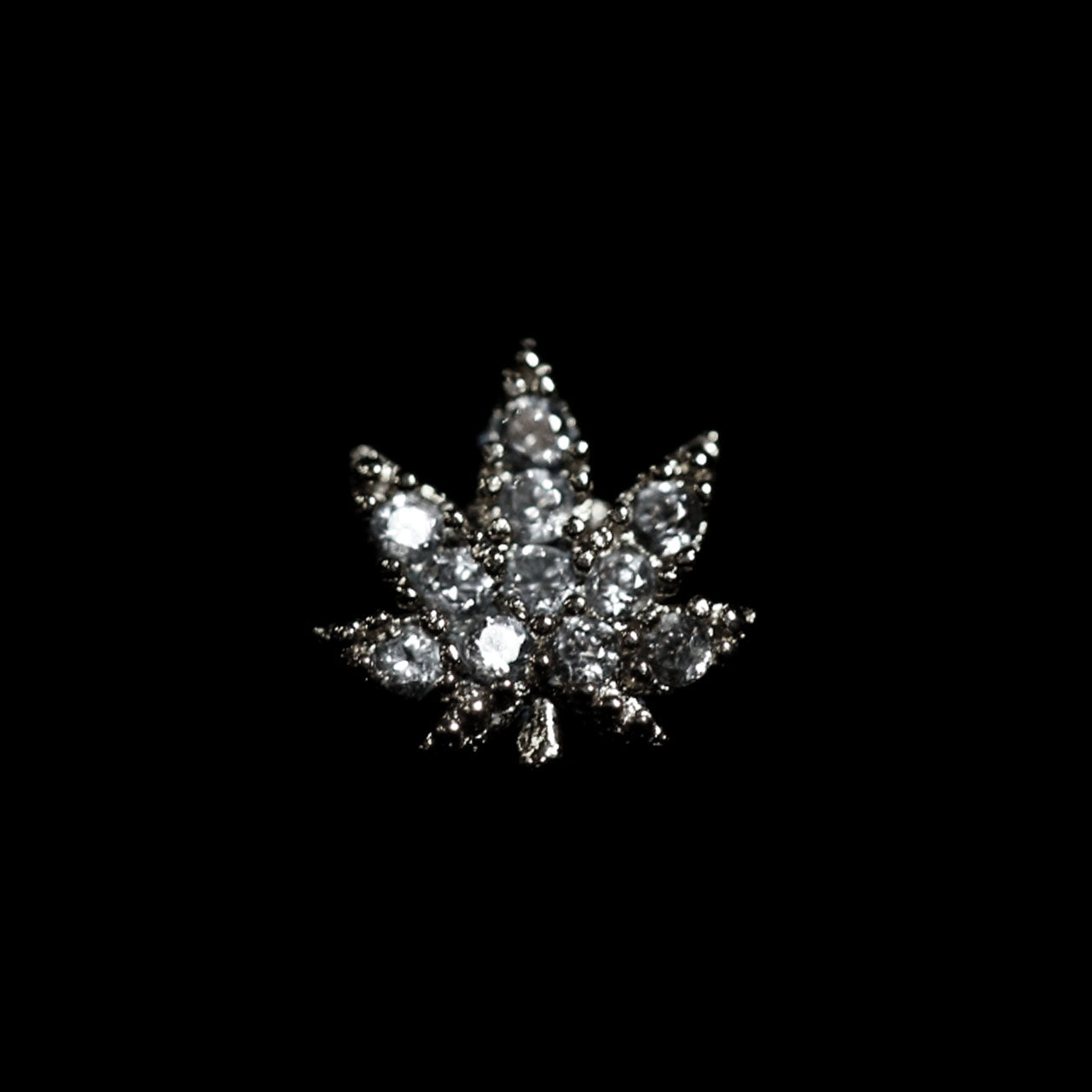 CZ KUSH NOSE STUD