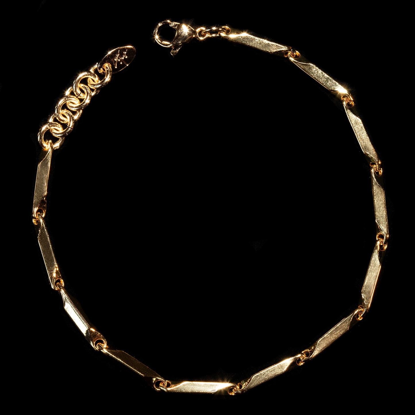ANKLET VI