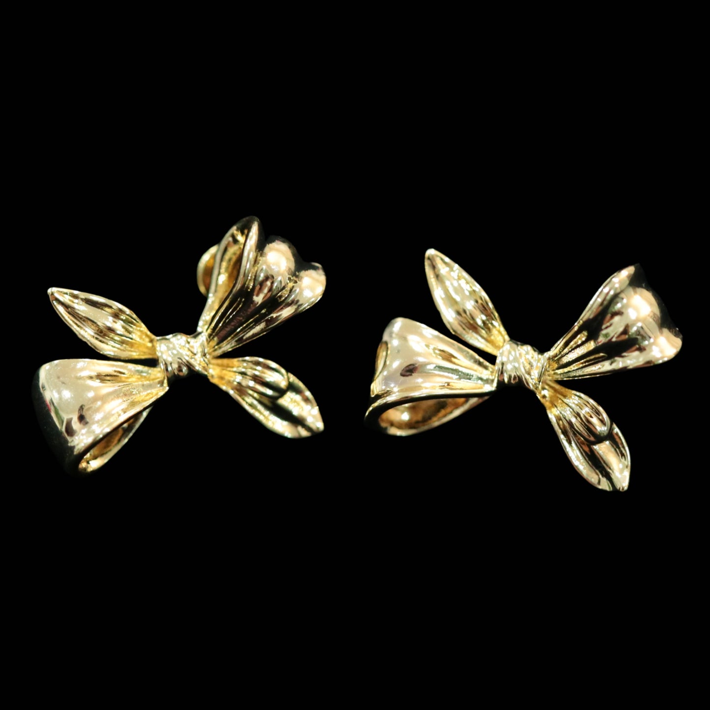 BOW EARRINGS