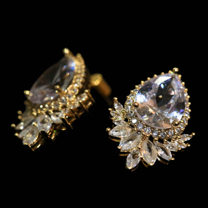 CRYSTAL CLUSTER EARRINGS
