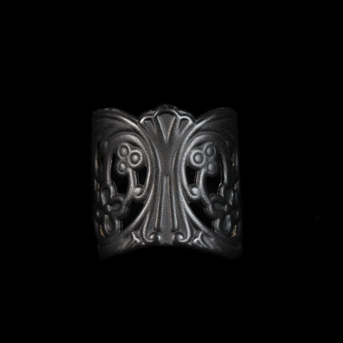 MATTE BLACK LACE CUFFS