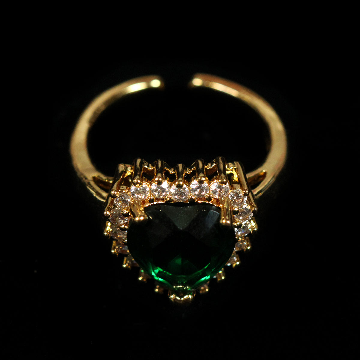 EMERALD VDAY RING